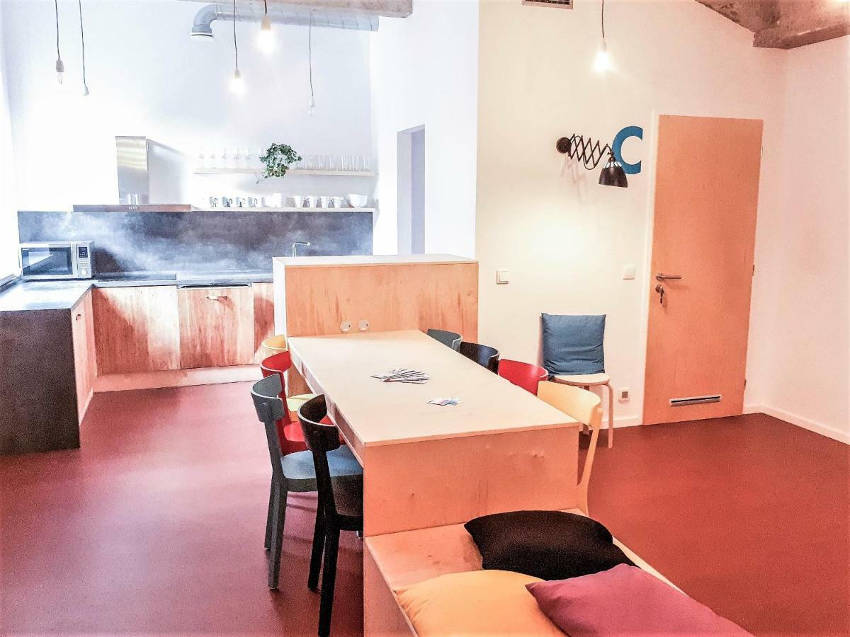 Cmyk Usti Nad Labem Hostel Buitenkant foto