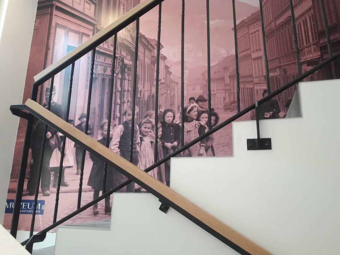 Cmyk Usti Nad Labem Hostel Buitenkant foto